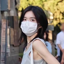 小He