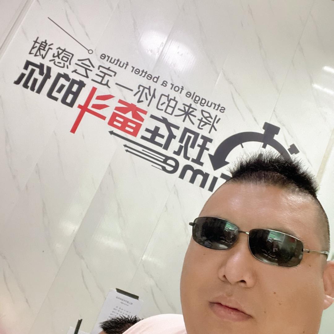 我家有个😍小财迷