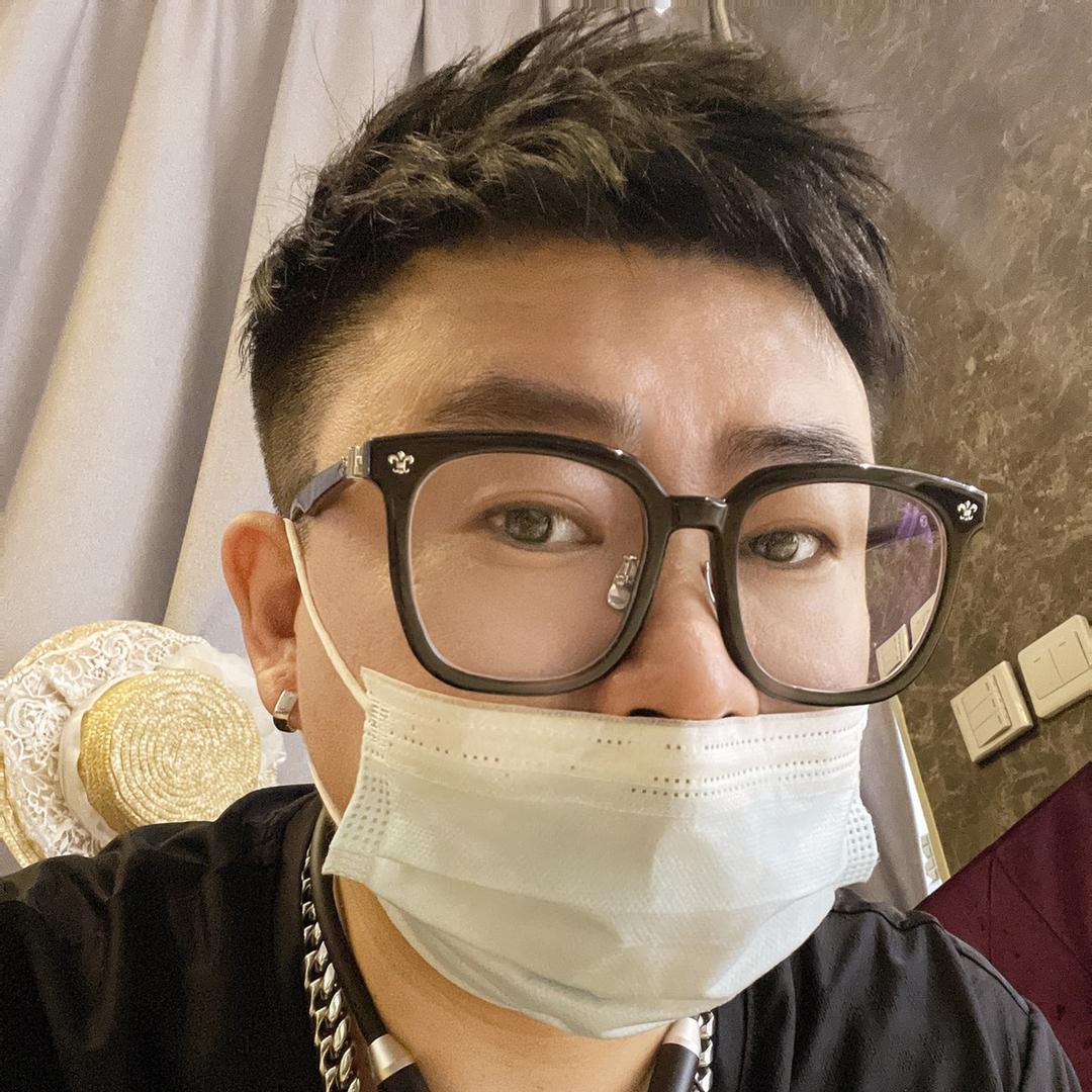 罗曼★ 妆造冬哥