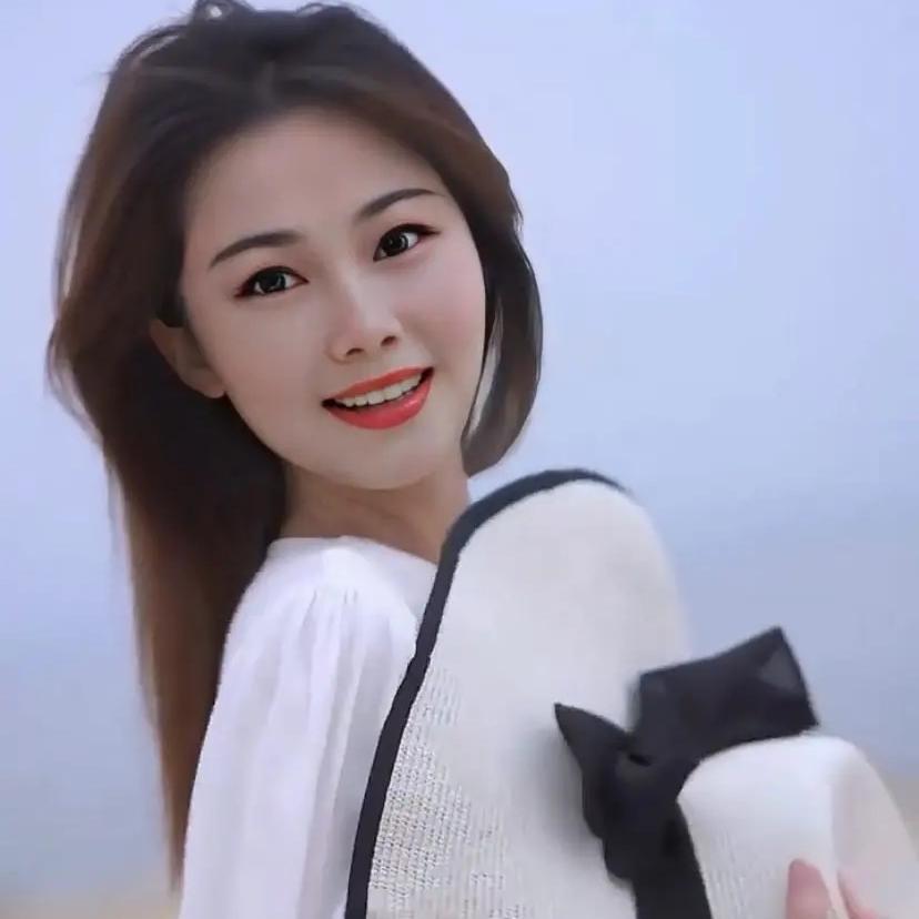 彤彤&服装