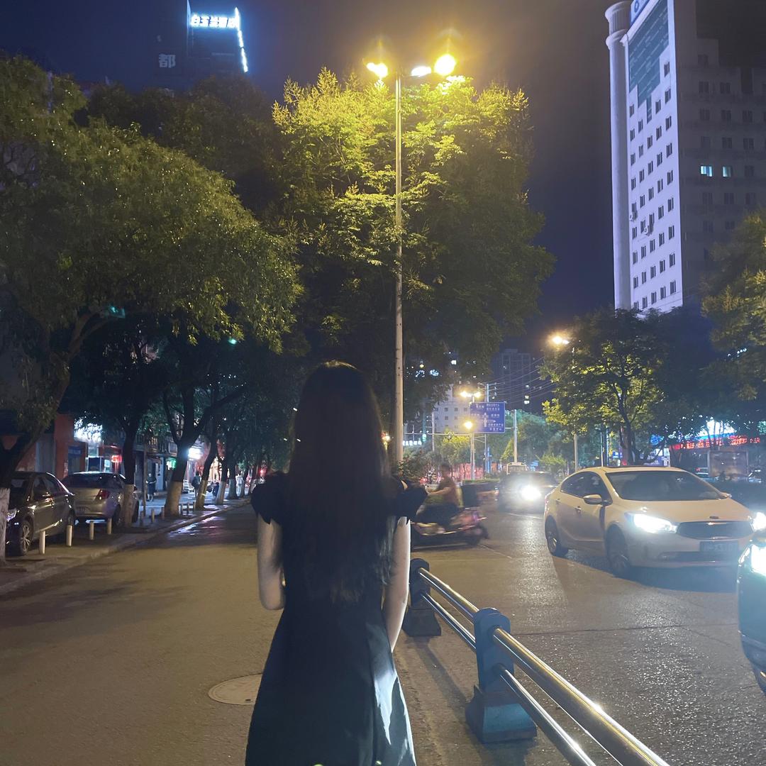 眼睛里有星星⭐