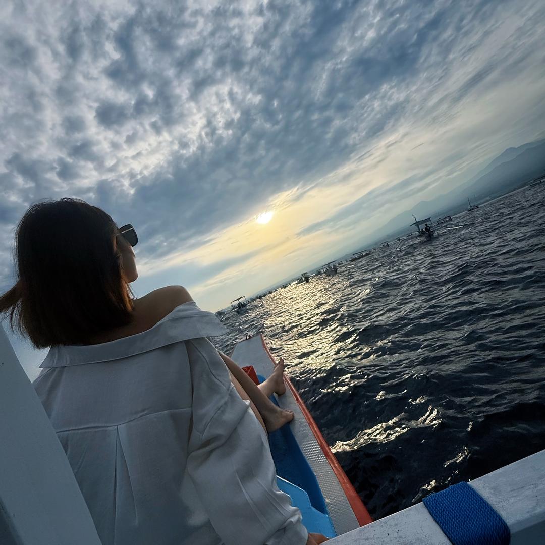 90后女孩