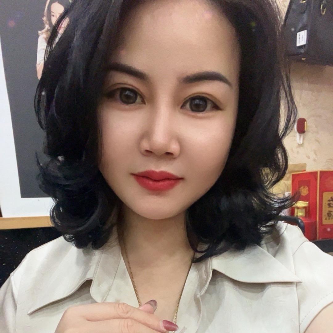 燕君时装店