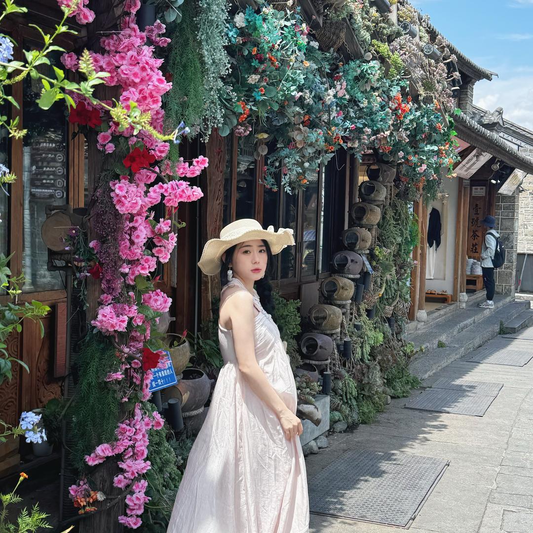 杨嘻嘻.