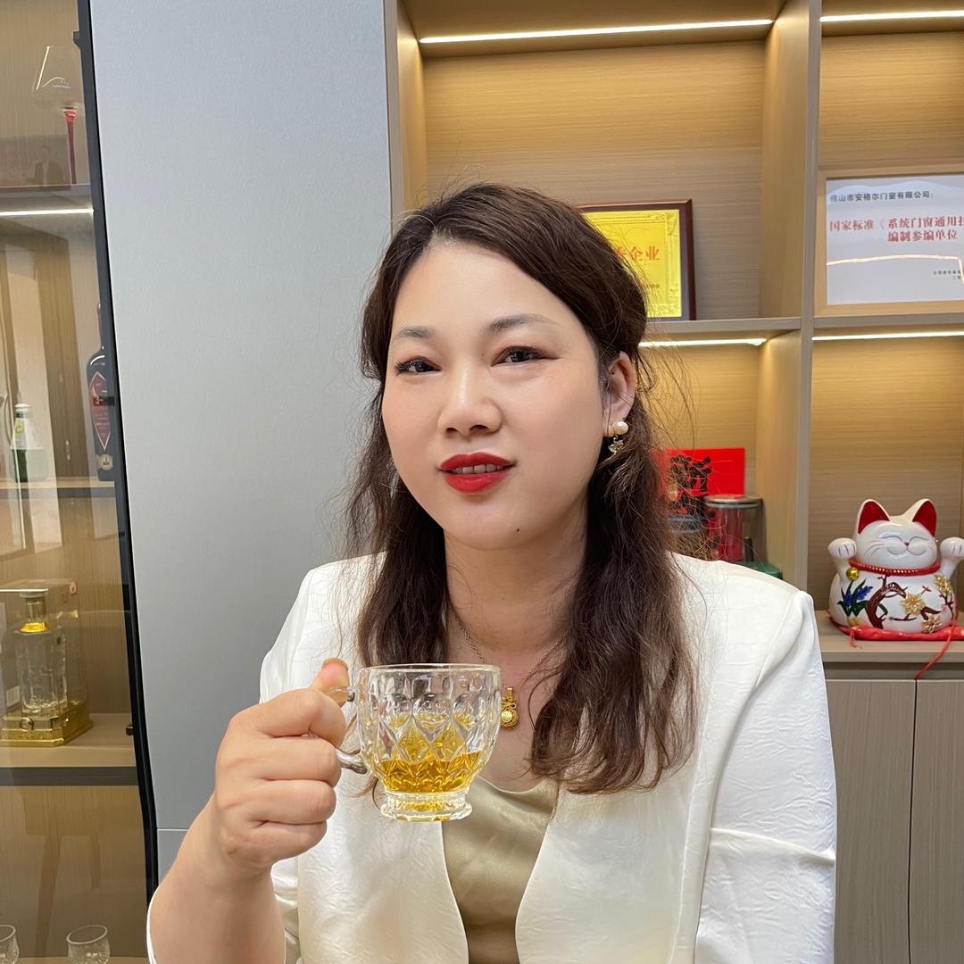 中山豪园安格尔门窗熊姐