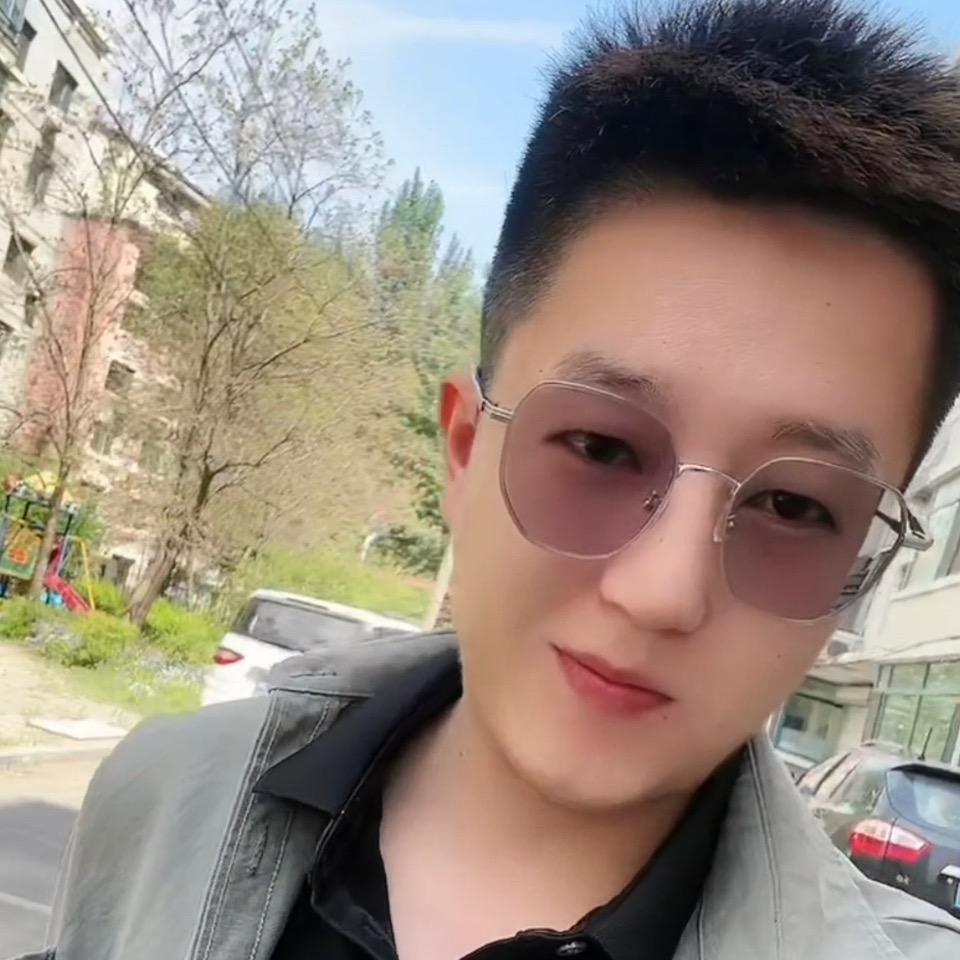 辉、、