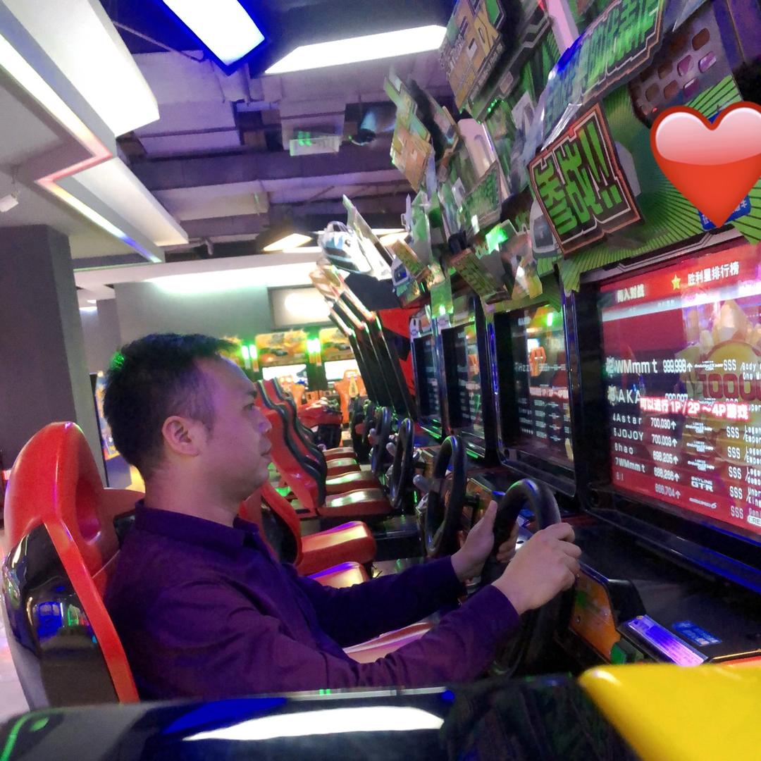 电玩设备维修