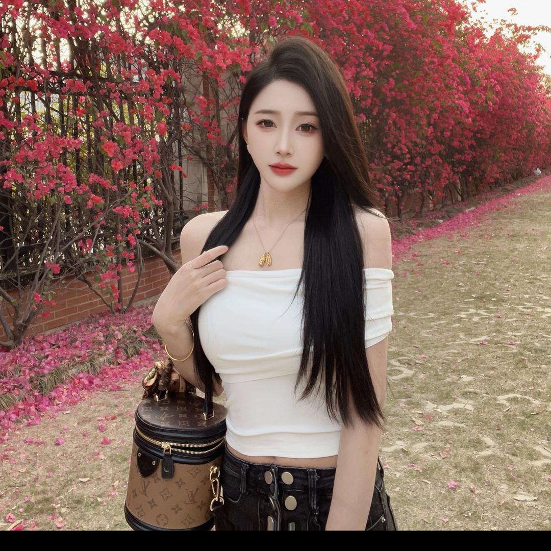 AM.  丽丽🦋小号
