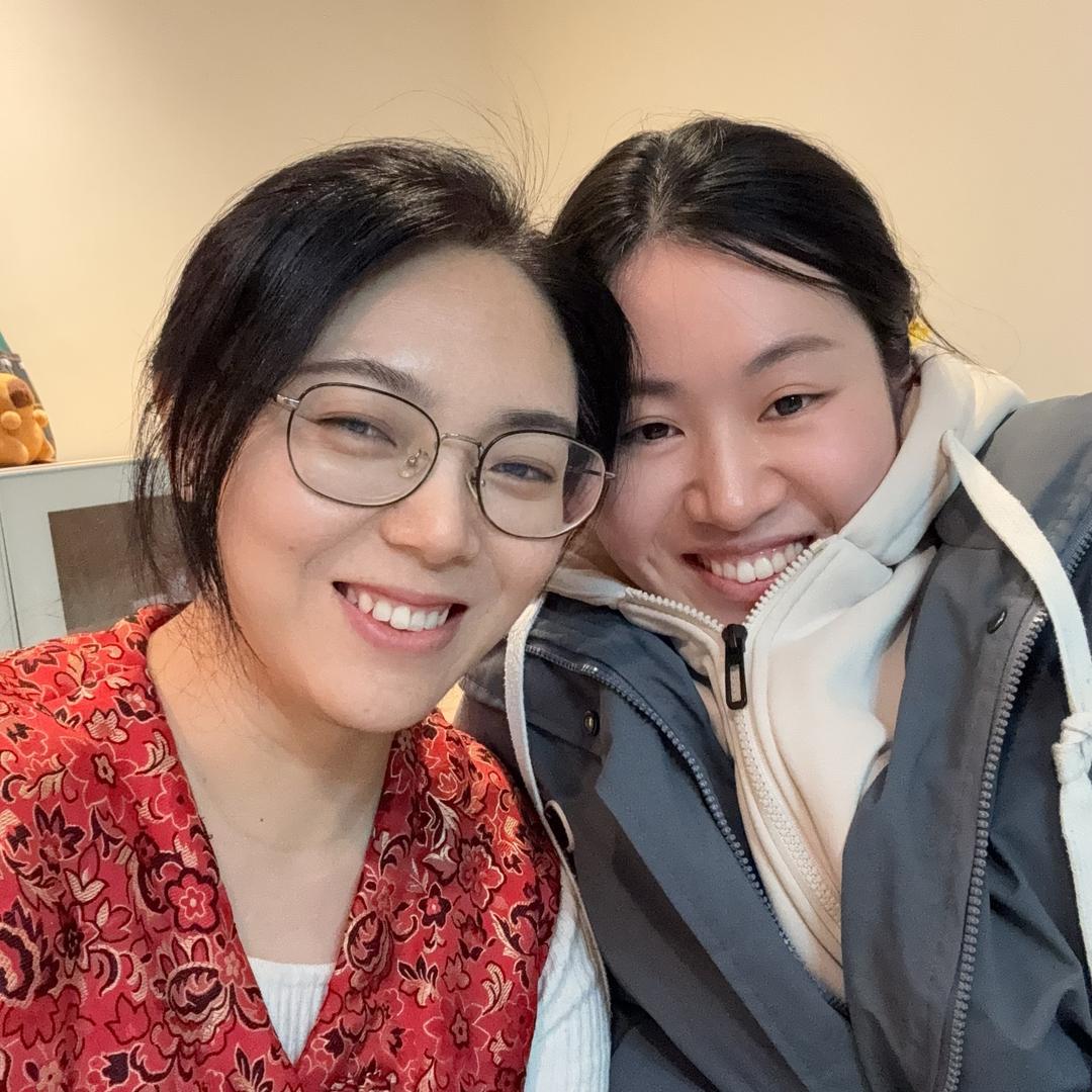 两个甜妹在西安