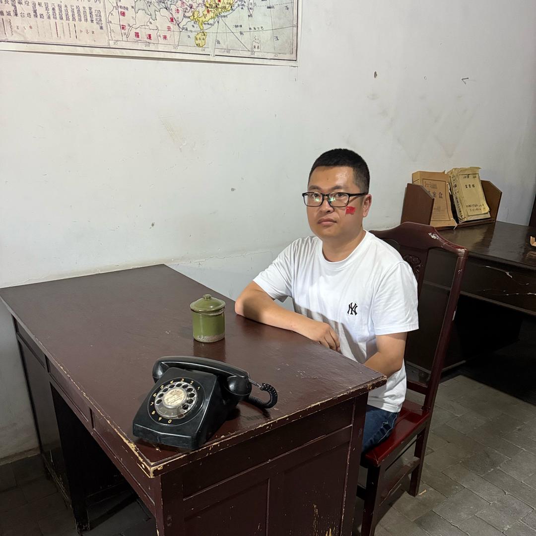 金融小亮