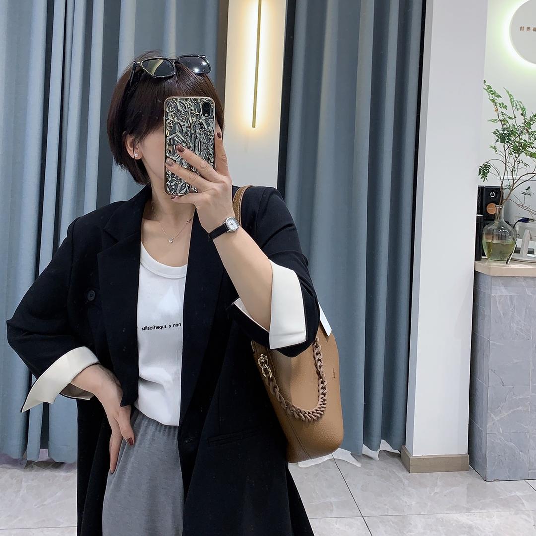 SMINA服装店（东莞大朗）