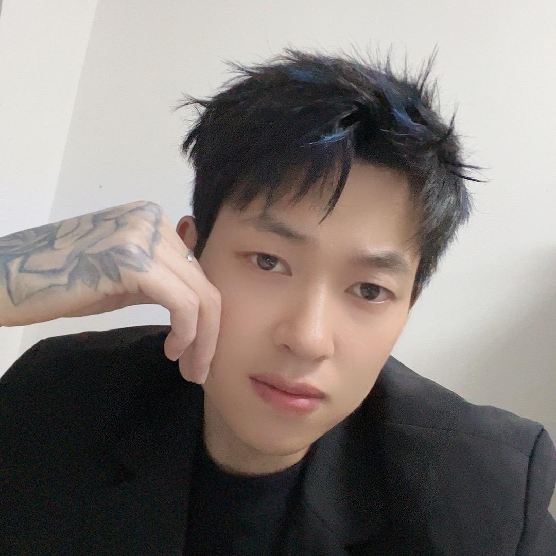 昭通烫发小人物～言楠