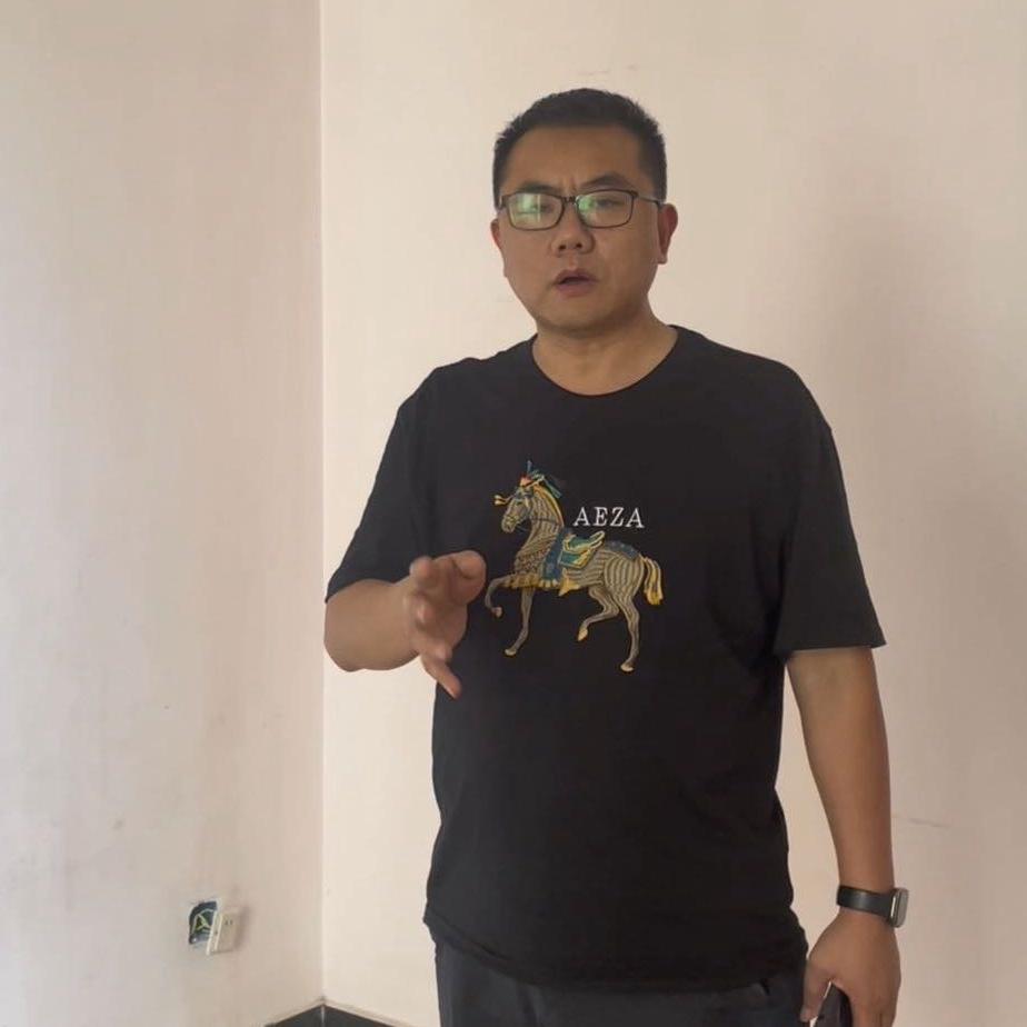 西安艺臻阁装修小马哥墙布