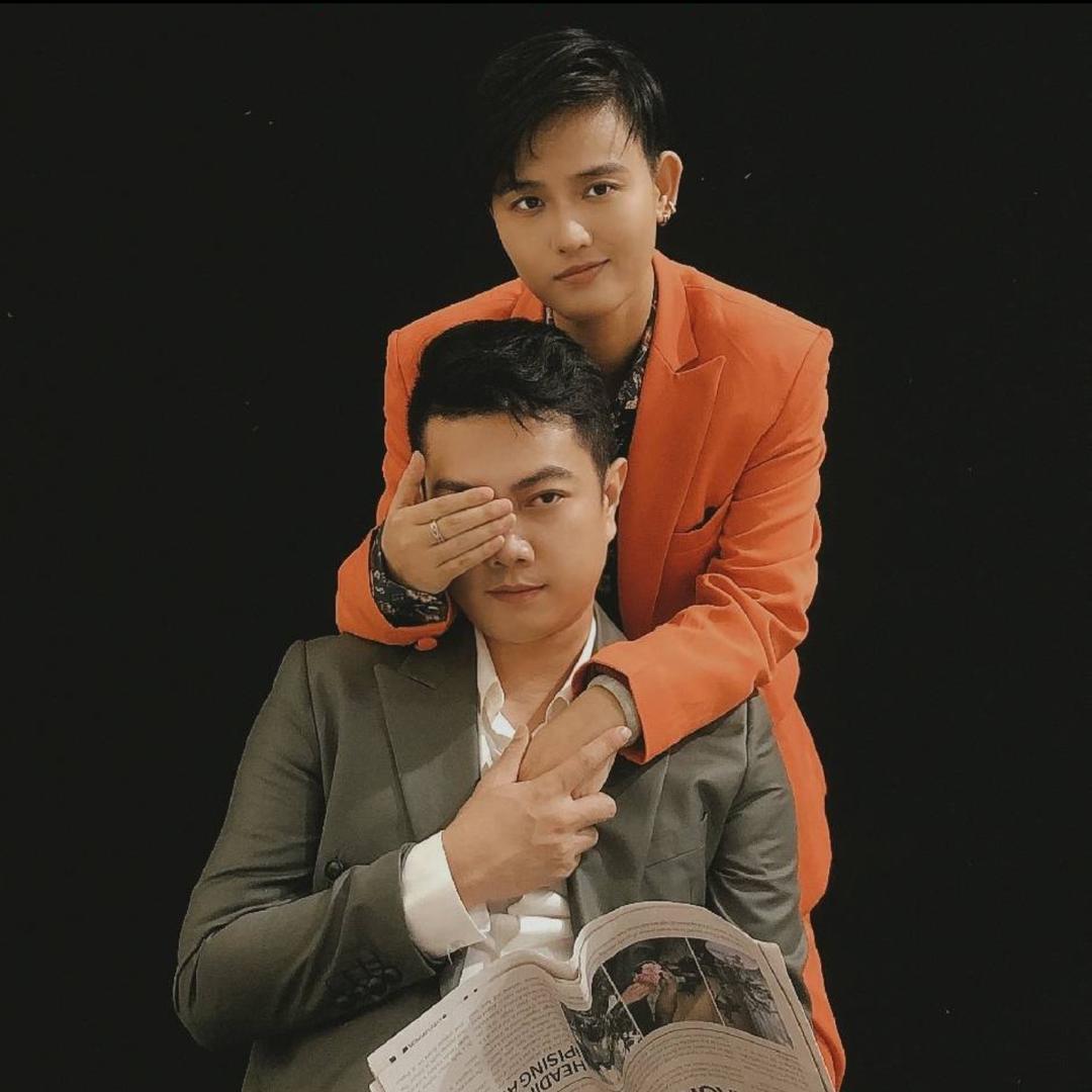 白大哥与魏小妹