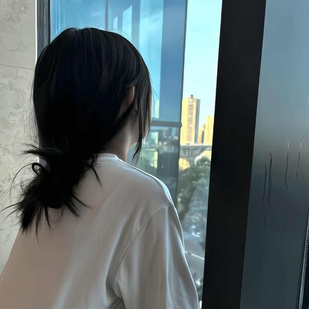 婷可爱🌸
