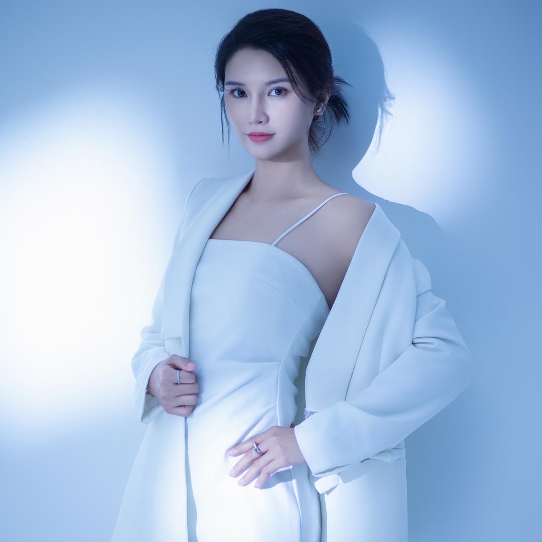 叫我小叶姐姐（玖玖红）