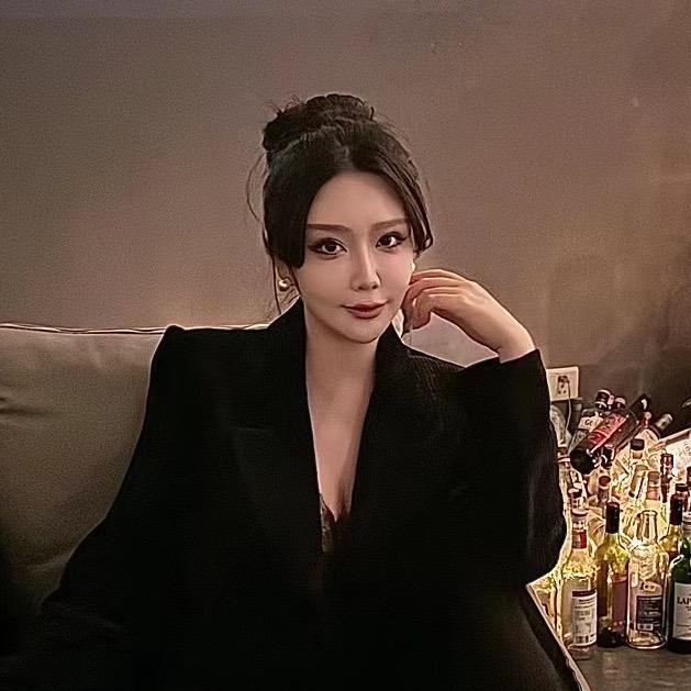 白兔爱喝酒