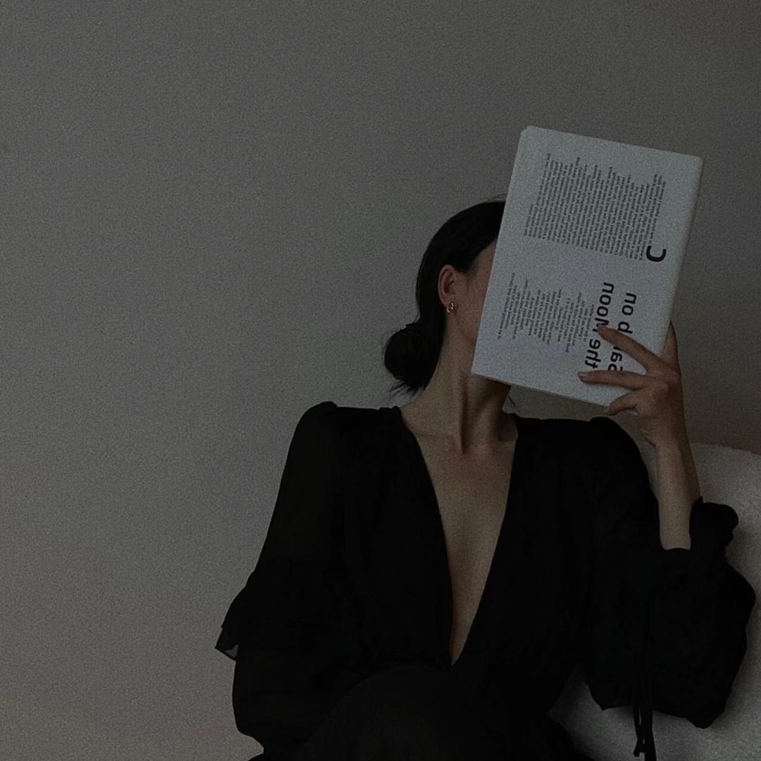 一个白两个可💕