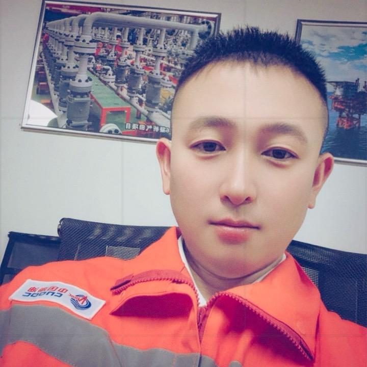 瘦巴巴的老爷们儿