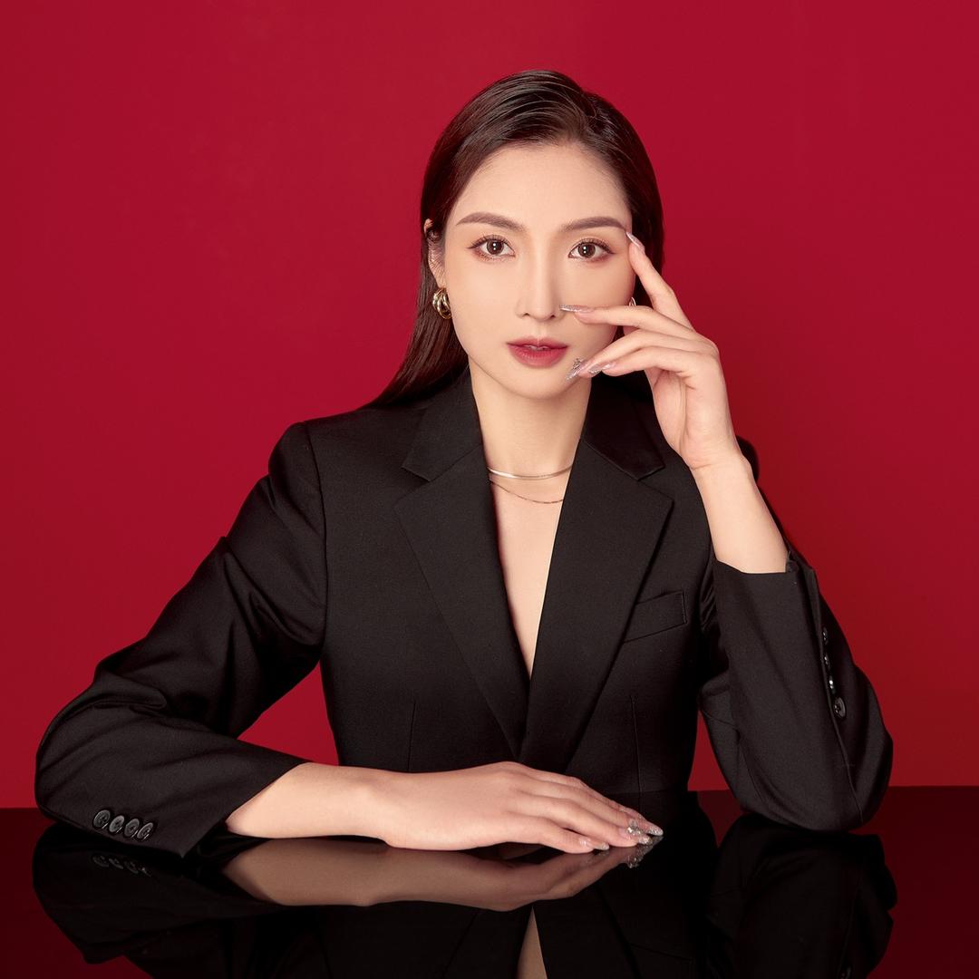 百草阁玉美人创始人