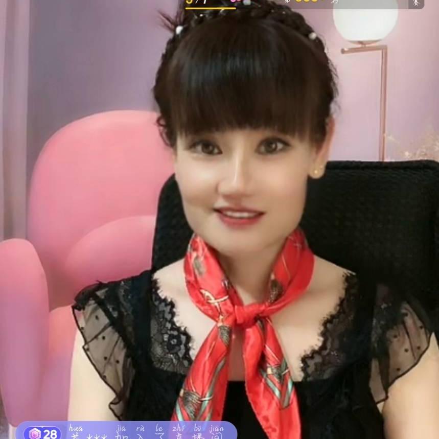 大客车女司机，徐州飞燕唯一开55座，女司