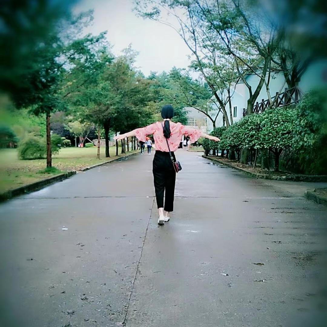仅有一个我