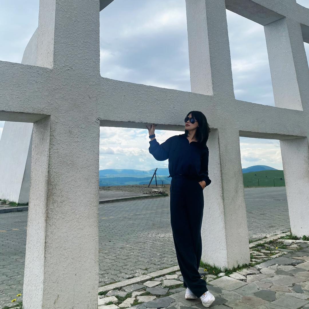 @  丫头