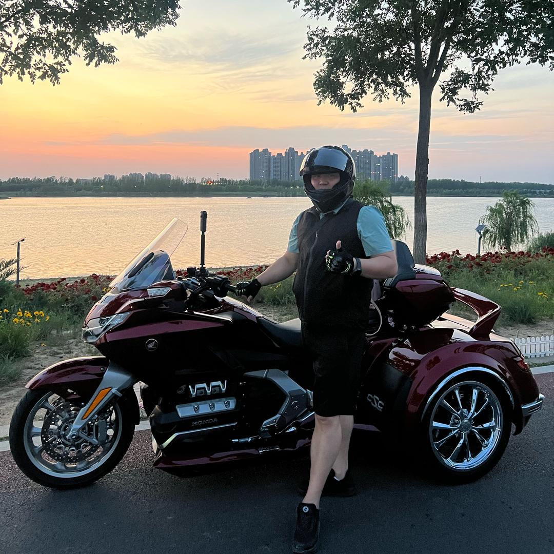 邯郸市永年区名关芒果二手车店