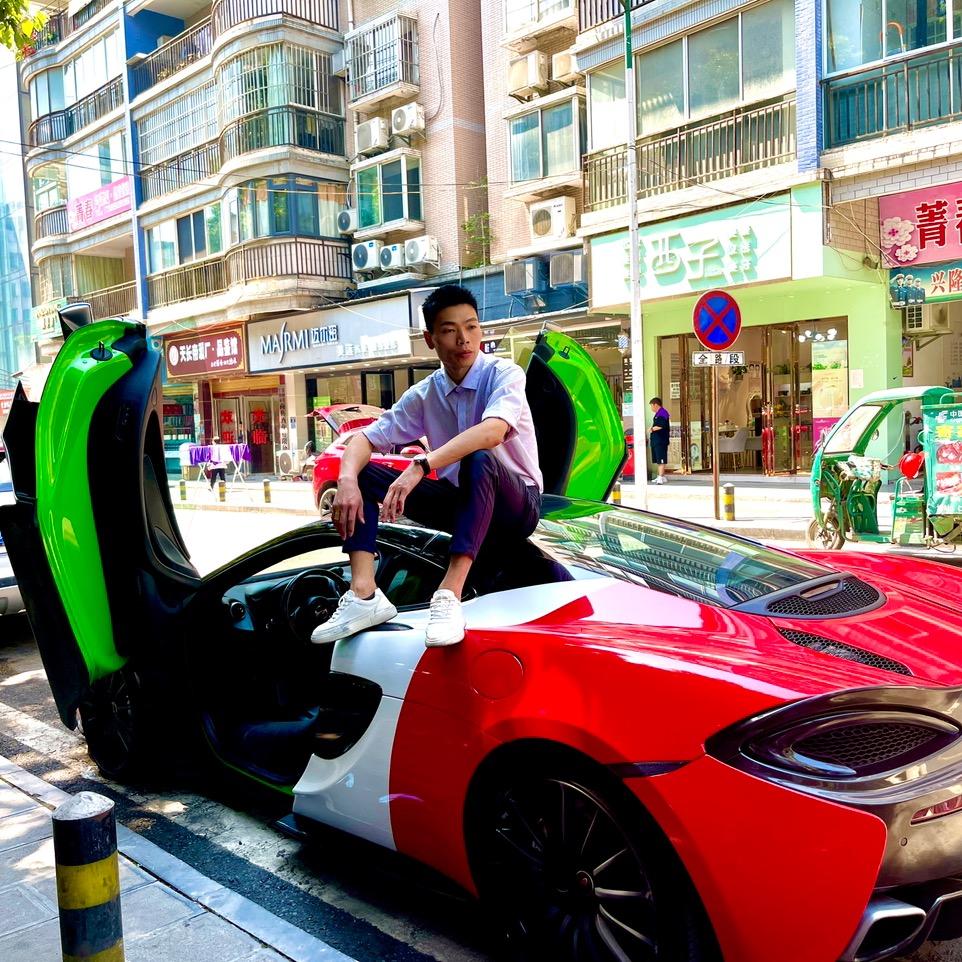 仁怀信马豪车租赁国贸店（马金涛）