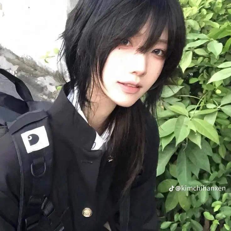 悬疑探索者语夏头像