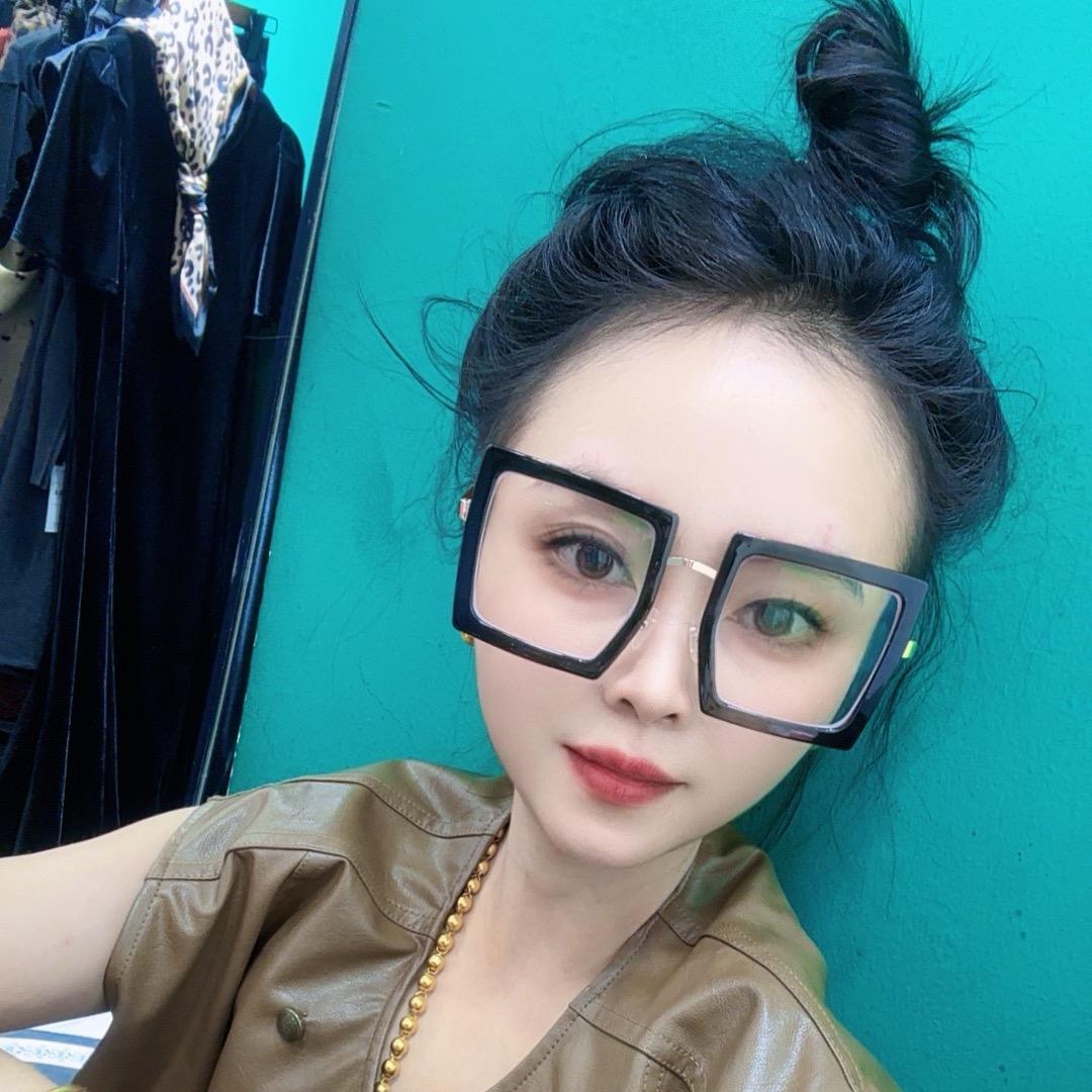 新津区雅姿服装店