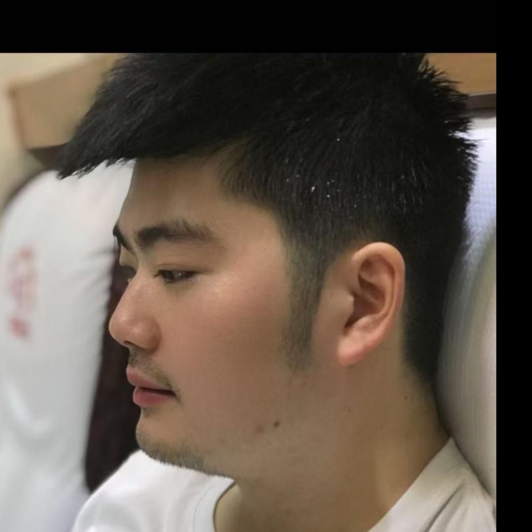 叼叼姐创始人-小马哥