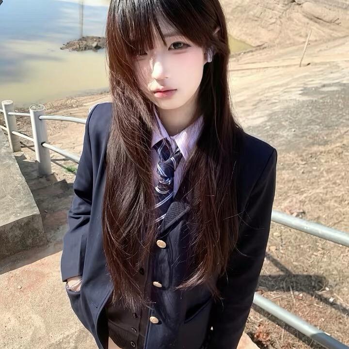 英伪释祢.