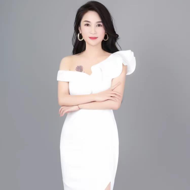 娜娜美学晋颜玉妮凌海店