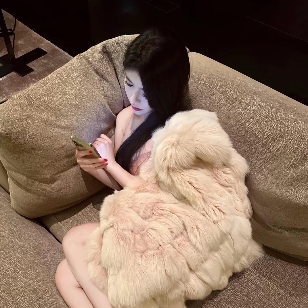玲/.