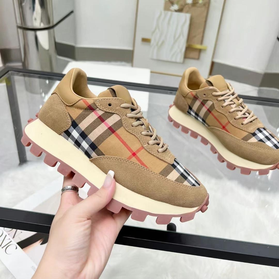 韵盈服饰鞋包店