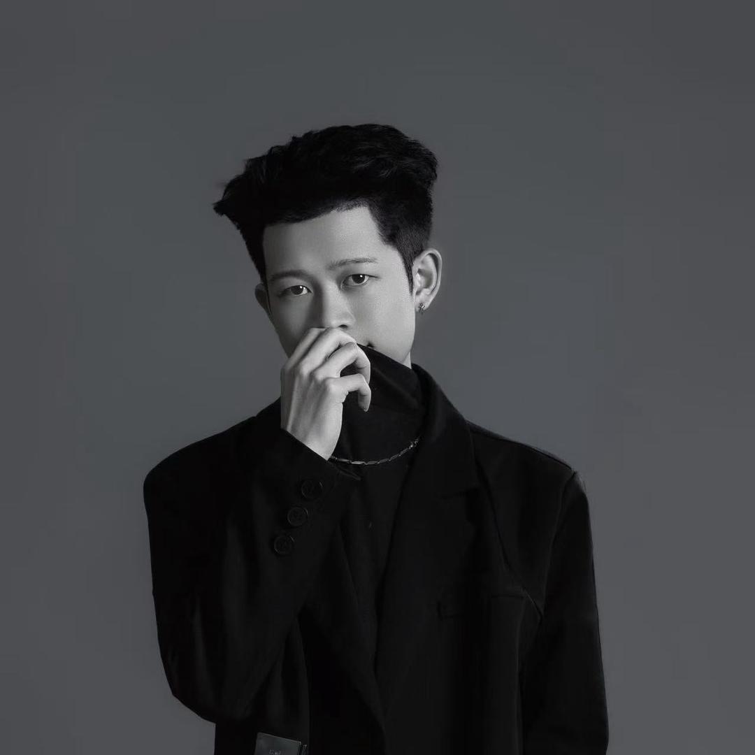 柒川男士    杨晓兮(预约优先安排)