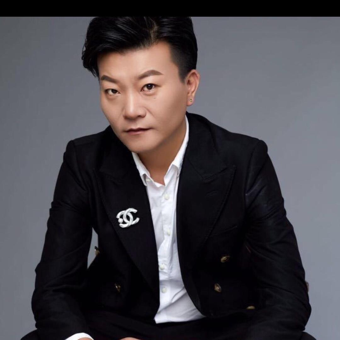 珠海Trendy Art造型师:阿锋