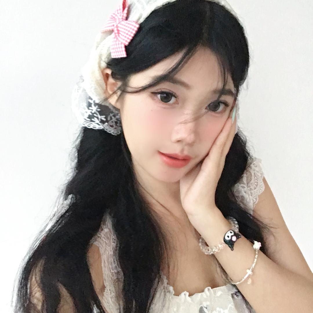 小莹私服定制