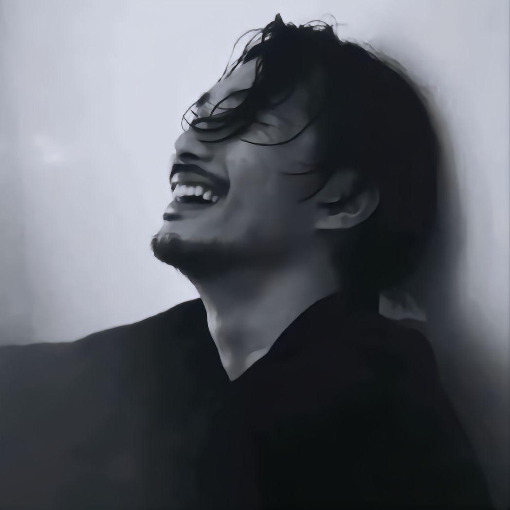 空白格^ω^