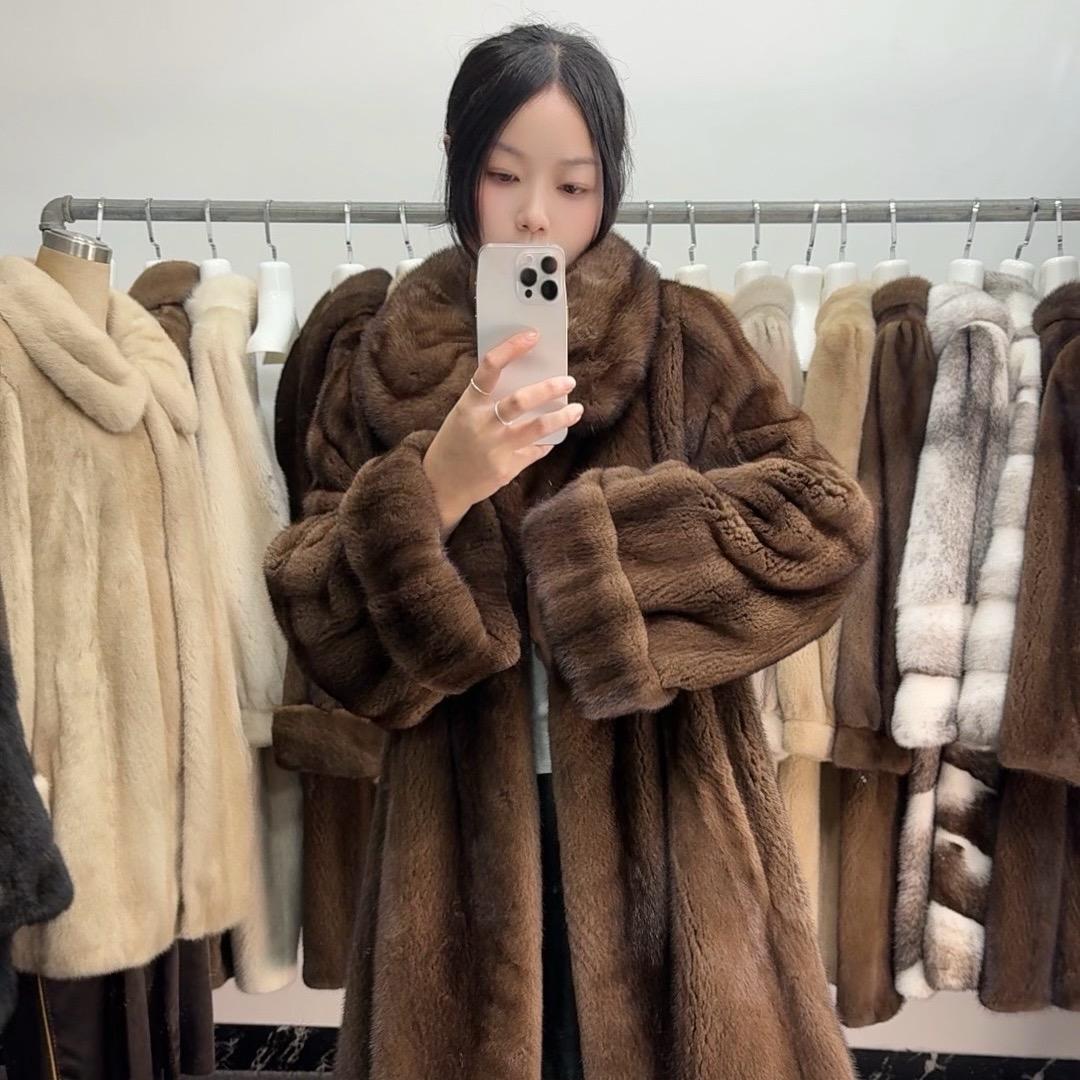 米雪儿皮草工厂2号店