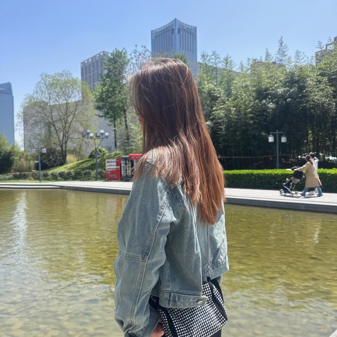 别碎碎念念了