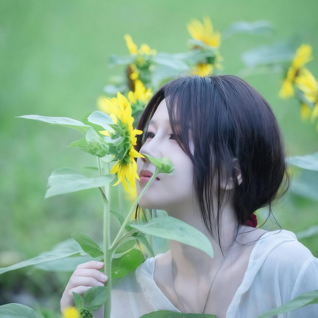 爱吃云朵蛋糕的莎莎头像