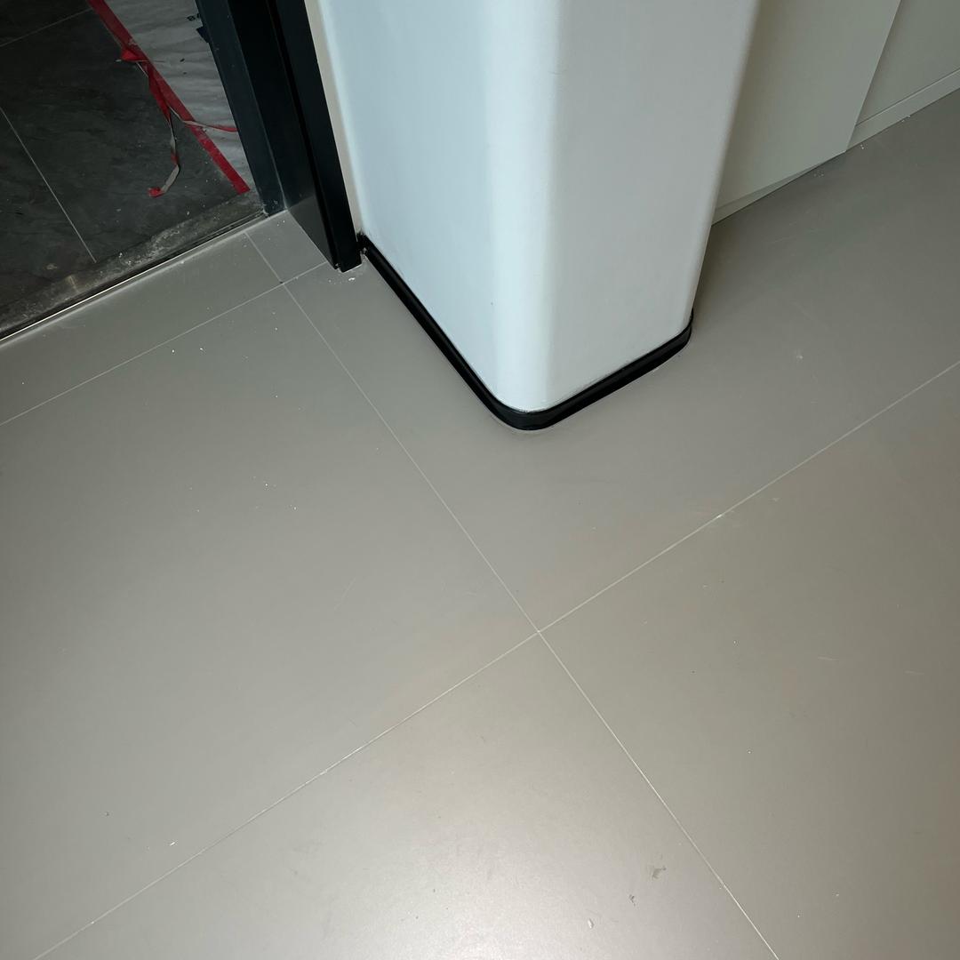 地板与踢脚线的故事，宜昌廖师如神专业安装