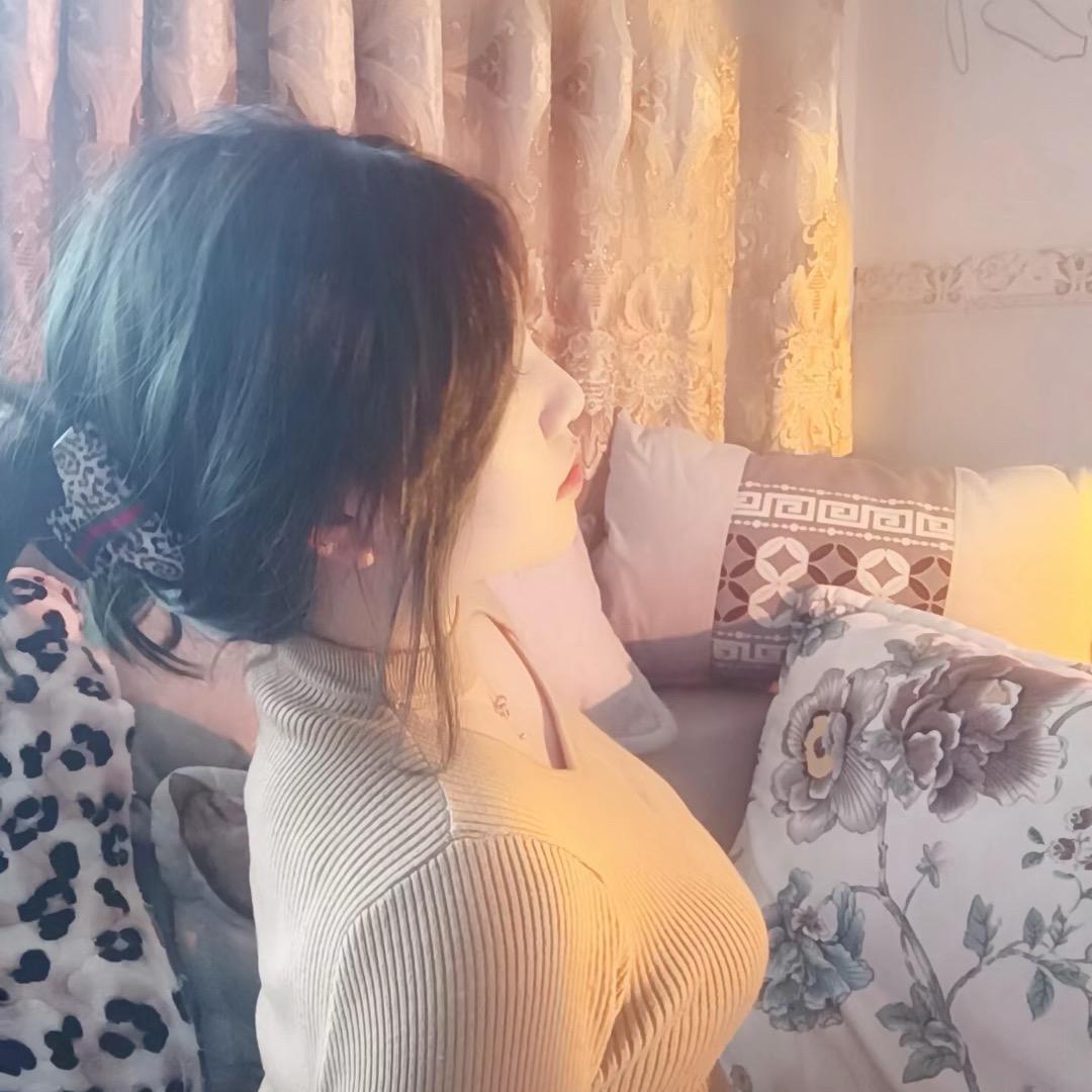 鹤桉.