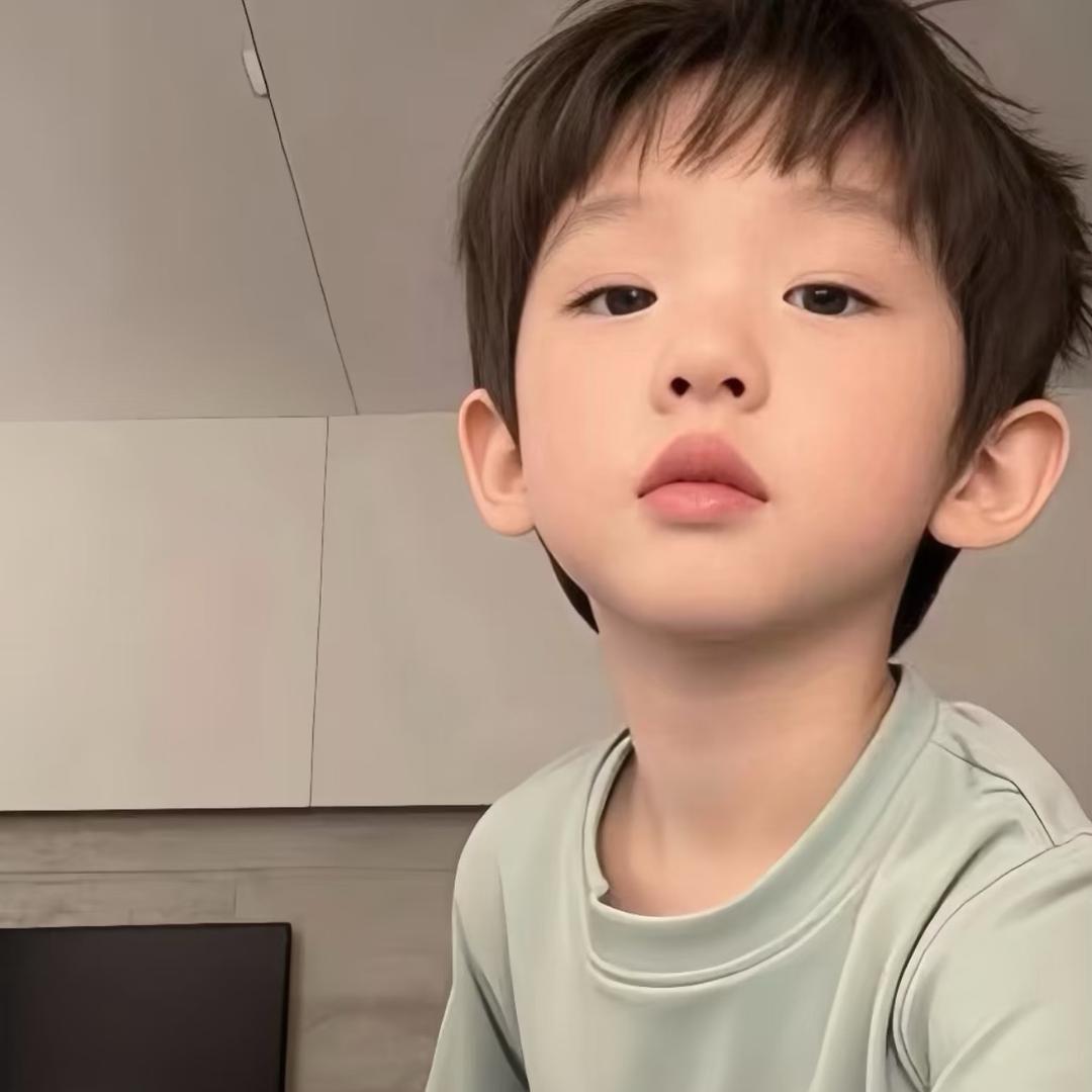左 子 乾.