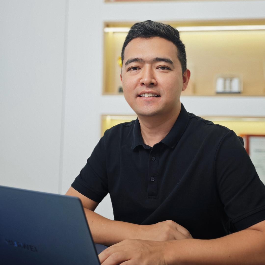 新疆弱电热兄弟