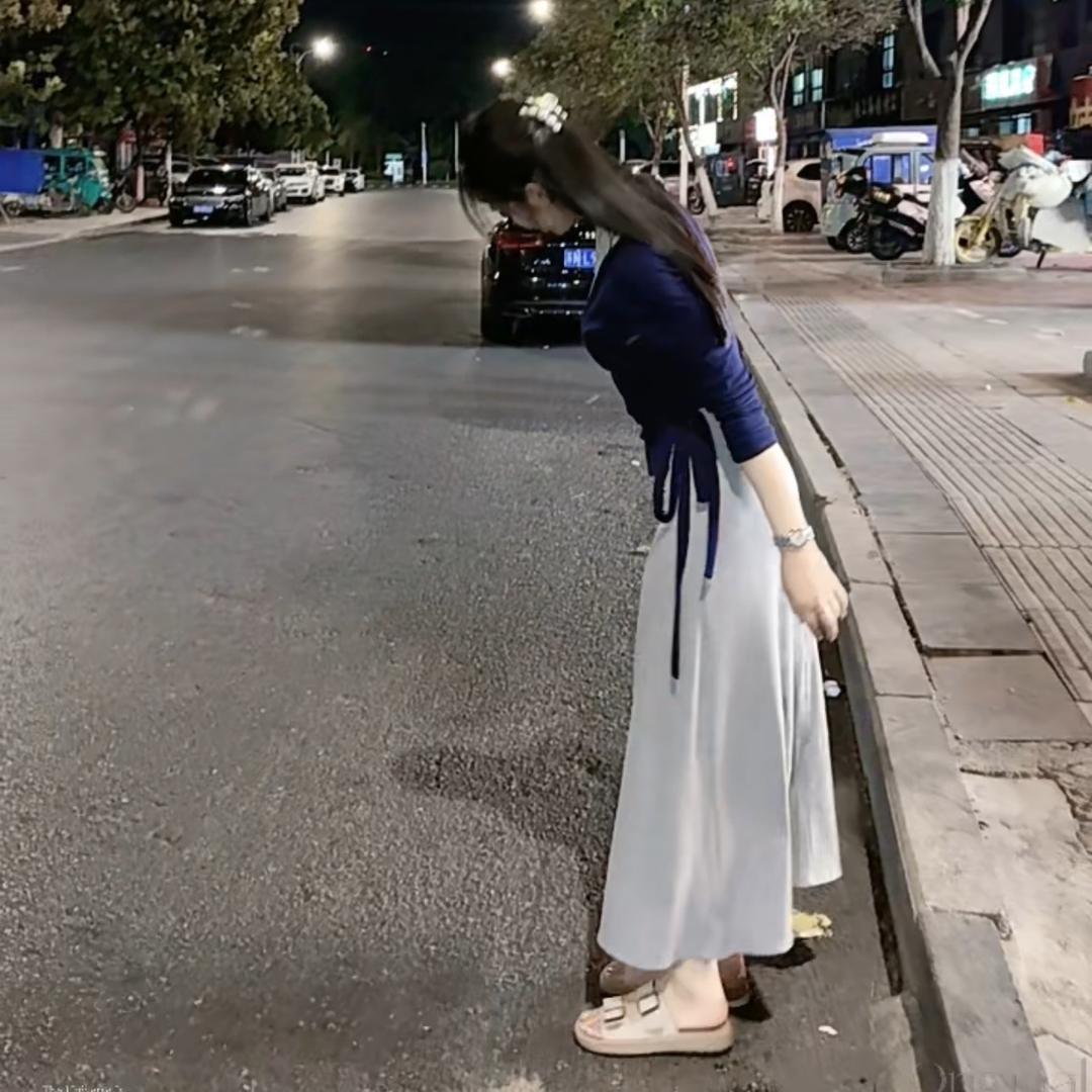 卖水果的小姐姐🥭🥝🫐