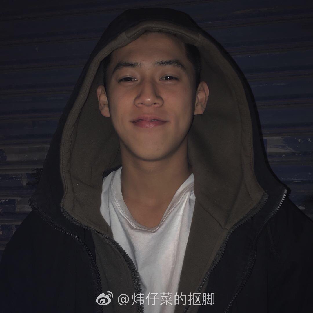 带刺的玫瑰🏜