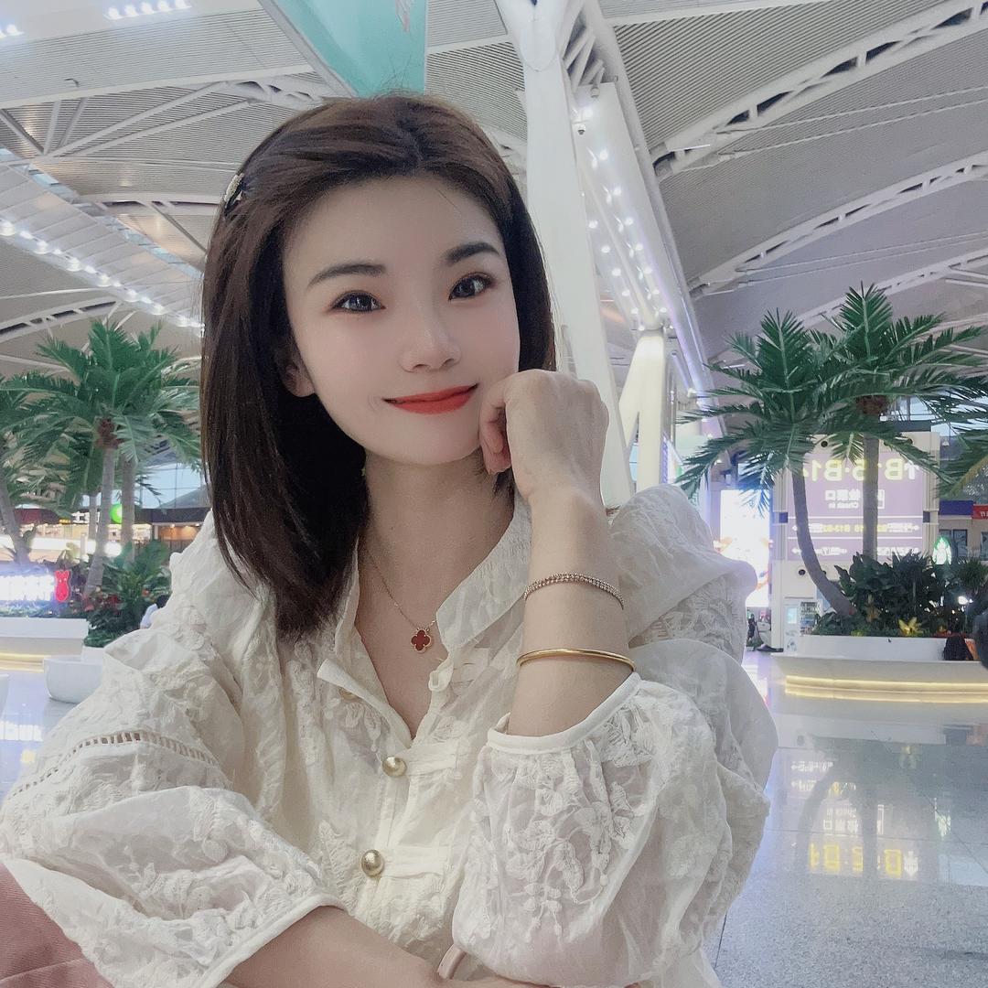 悦己XIAOXIAO（气质女装）